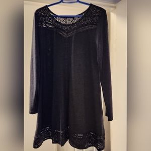 4/$20 Gray tunic. Large